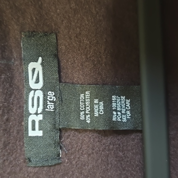 NWOT RAQ Tillys Men's 1/4 Xip Pullover in Large - Picture 3 of 6